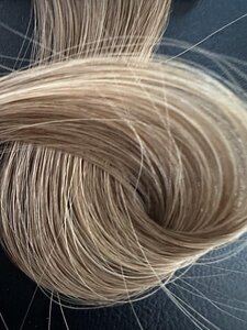 Estee Paris Genius Weft 50 cm  Kleur Ombre Q3/Q3+Q5 - Lichtbruin + donkerblond met lichtbruine roots | 100% Remy Haar